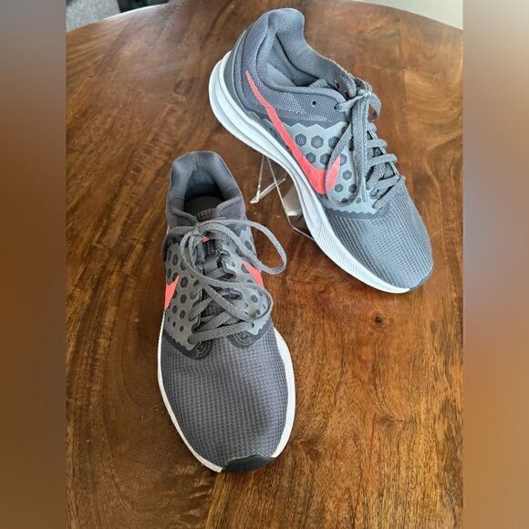 Nike Downshifter 7 Grey Lava Glow 852466-001 Running Shoes Size 8 Women - Picture 1 of 7